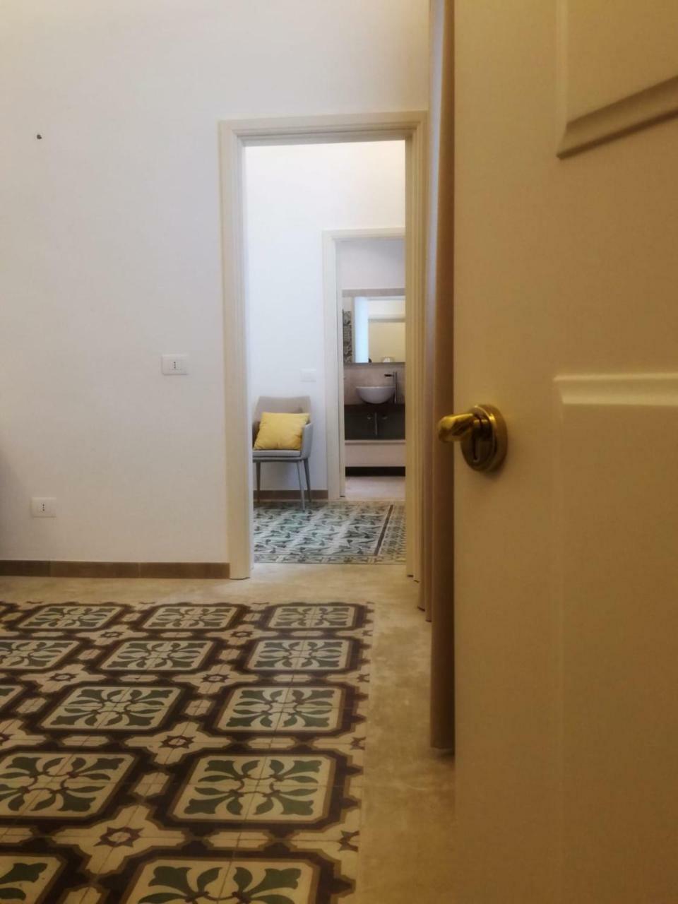 Palazzo San Lazzaro Bed & Breakfast Lecce Ngoại thất bức ảnh