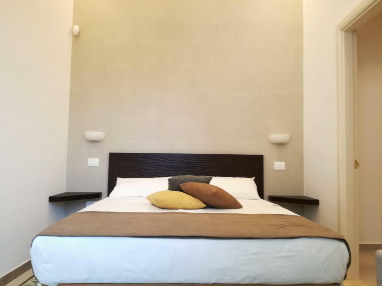 Palazzo San Lazzaro Bed & Breakfast Lecce Ngoại thất bức ảnh