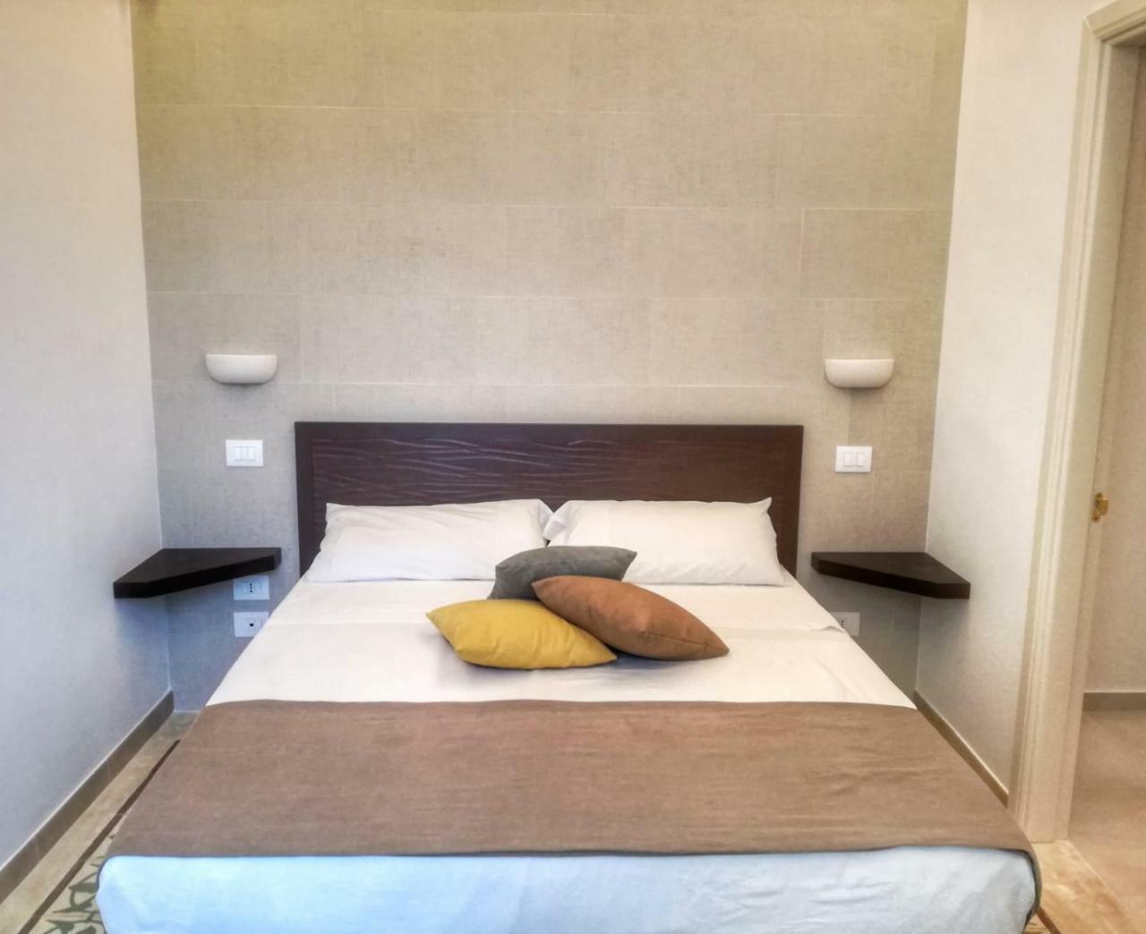 Palazzo San Lazzaro Bed & Breakfast Lecce Ngoại thất bức ảnh